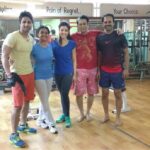 Rupali Bhosale Instagram - मराठी चित्रपटसृष्टीतील ज्येष्ठ अभिनेते रवींद्र महाजनी भावपूर्ण श्रद्धांजली 💐🙏🏼 Amhi eka gym madhe workout karaycho plus mala kaka n sobat eka cinemat kaam karnyachi sandhi sudha milali tyanchi ji style hoti ti tyani kayam tashich thevali me tyana kadhihi bhetale ki HANDSOME HUNK asa mhanayche.. aai cha fav fav hero Mumbai cha faujdar ha tyancha cinema hyacha banner ch print mazya vadilani kela hota tyaveli hand painting hota ase ani papa printing line madhe hote computers yeyi paryant papa swataha designs vagare karayche so tyaveli tyani hya cinema sathi kaam kela hota pan kadhi tyanchi bhet kaka n sobat zali nahi. Pan apan mhanto na life is a circle tasa ch zala ani mala tyanchya sobat kaam karayla milala. KAKA 💔 #RavindraMahajani #Rip