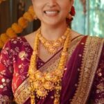 Rupali Bhosale Instagram - Navratri, a nine day celebration dedicated to the divine feminine energy, where we honour the goddesses who embody strength, wisdom, and love. Join us as we revel in their power, elegance and celestial grace. नवरात्र, स्त्री शक्तीला समर्पित असा नऊ रात्रींचा उत्सव; शक्ति, बुद्धी, प्रेमाचे मूर्त स्वरूप असणाऱ्या देवीच्या स्मरणाचा उत्सव! अशा या अभिजात, अध्यात्मिक, ऊर्जापूर्ण उत्सवात रांका तुमच्यासह सामील आहे! #RankaJewellers #Jewellery #JewelleryDesign #Pune #Navratri #GoldJewellery Pune, India