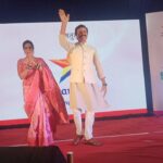 Rupali Bhosale Instagram - इतक्या सुंदर कार्यक्रमासाठी संजना आणि अनिरुद्ध ला बोलवल्या बदल @star_pravah ani @loksattalive चे आभार 🙏🏻 डोंबिवलीकर खुप खुप प्रेम तुम्हाला . . . . . . . #AaiKutheKayKarte #StarPravah #LifeIsBeautiful #FeelLife #InstaVideo #MondayVibes #MondayMood #MilindGawali #Rupalibhosle #AnirudhSanjana #SanjAni