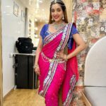 Rupali Bhosale Instagram - WE ARE NOT A TEAM BECAUSE WE WORK TOGETHER. WE ARE A TEAM BECAUSE WE RESPECT, TRUST & CARE FOR EACH OTHER. ~ RuMi ~ Special thanks to @suchitrasawant16 for her efforts and for this beautiful outfit and jewellery Dance choreographed by @santosh_bhangre_official @janaki2702 Outfit & jewellery by @suchitrasawant16 Makeup @mhatresameer60 Hair by @ruksar__99 Managed by @its_ashwini_shendge @creativesparkcelebrity Thank you TEAM for your hard work and dedication ❤️ . . . . . #LifeIsBeautiful #Rumi #FeelLife #InstaGood #PositiveVibes #InstaPic #Thursday #ThursdayVibes #RupaliBhosle #RockingRupali #RupaliWinningHearts #KeepLoving #Sanjana #StarPravah #AaiKutheKayKarte 🧿
