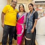 Rupali Bhosale Instagram - WE ARE NOT A TEAM BECAUSE WE WORK TOGETHER. WE ARE A TEAM BECAUSE WE RESPECT, TRUST & CARE FOR EACH OTHER. ~ RuMi ~ Special thanks to @suchitrasawant16 for her efforts and for this beautiful outfit and jewellery Dance choreographed by @santosh_bhangre_official @janaki2702 Outfit & jewellery by @suchitrasawant16 Makeup @mhatresameer60 Hair by @ruksar__99 Managed by @its_ashwini_shendge @creativesparkcelebrity Thank you TEAM for your hard work and dedication ❤️ . . . . . #LifeIsBeautiful #Rumi #FeelLife #InstaGood #PositiveVibes #InstaPic #Thursday #ThursdayVibes #RupaliBhosle #RockingRupali #RupaliWinningHearts #KeepLoving #Sanjana #StarPravah #AaiKutheKayKarte 🧿