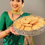 Rupali Bhosale Instagram - Daaginya madhali maza avdhati gosht Paijan अधिक मास अधिक प्रेम लेक आणि जावयाचं कौतुक खास ! Makeup & Clicked by @thevinodsarode Brand @rankajewellersofficial Styled by @paragjaysingpure Jewellery @rankajewellersofficial Managed by @creativesparkcelebrity @its_ashwini_shendge . . . . . . . . #Adhikmaas #RankaJewellers #RankaJewellers #Pune #Jewellery #Fashion #JewelleryDesign #DesignerJewellery #RupaliBhosle #BrandAmbassador #Blessed #Gratitude #LifeIsBeautiful 🧿