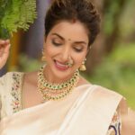 Rupali Bhosale Instagram - Your light is more magnificent than sunrise on sunset ~ RuMi ~ Saree by @gauri.ethnic Nauvari Stitched by @aaishvy_designs Blouse by @nishfash_design_studio Jewellery by @kankshinistudio Nath by @shivshahi796 Makeup by @mhatresameer60 Hair by @ruksar__99 Clicked by @ashayrtulalwar . . . . . . #LifeIsBeautiful #FeelLife #InstaGood #InstaPic #PositiveVibes #Tuesday #TuesdayVibes #Ootd #RupaliBhosle #RockingRupali #RupaliWinningHearts #KeepLoving #Sanjana #StarPravah #AaiKutheKayKarte 🧿