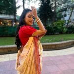 Rupali Ganguly Instagram - Shubho Doshomi ❤️🙏🏻 All set for Shidoor Khela ❤️ #pujo #navratri #durgapuja #bengali #bengaligirl #rupaliganguly #anupamaa #jaimatadi #jaimahakal #instagood Thank u for the saree @loonkerdeepika MUH @stylistsony @shivkumar2655 @nitishsingh291