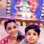 Rupali Ganguly Instagram - Ganguly cha Raja❤️🙏🏻 Day 1 ❤️ #ganeshchaturthi #anupamaa #rupaliganguly #home #family #happiness #festival #instagood Thank u @prasannatilak dada 💕🙏🏻