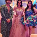 Rupali Ganguly Instagram - WITH THE QUEEN & THE PRINCESS My Best Maa & Best Behen… Congratulations to both the ACE PERFORMERS.. 🫶🫶🫶 #welldeserved 🤞🧿❤️🌟👏🥰 . What a great way to bring your birthday my love @muskanbamne … i love you soo soo soo much.. yes dadu is sooper proud of you and watching over you too.. and so are we as family here for you always… beautiful soul inside out (mere chutku) i am soo happy and grateful that i have you always by my side.. May you get all u need & deserve.. & i know you will my Pretty Princess.. ❤️👸🌟🧿😇🤗❤️ . #happybirthday #paakhi #anupamaa #chachukachuha #toshu #star #maa #behen #bhai #starplus #starpariwaar #awardsnight #actors #actorslife #explore #explorepage #gratitude Film City