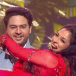 Rupali Ganguly Instagram - Anuj aur Anupama ki pyaar bhari chemistry ne jashn ke beech khilaa diye pyaar ke phool! 🌹 Dekhiye, #StarParivaarAwards2023, iss Ravivaar yaani 1st October, shaam 7 baje, StarPlus aur Disney+ Hotstar par. @rupaliganguly @gauravkhannaofficial