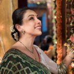 Rupali Ganguly Instagram - Shubho Shoshti 💚 Maa Katyayani ❤️🙏🏻 This day symbolizes growth , fertility and new beginnings 🙏🏻 @ashleshasavant thank you for the clicks 🥹😘 #navratri #maa #durgapujo #rupaliganguly #anupamaa #instagood #blessed #jaimatadi #jaimahakal