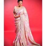 Rupali Ganguly Instagram - Jai Mata Di ❤️🙏🏻 Aapko aur aapke Parivaar ko Navratri ki dher saari shubhkaamnaaein ❤️🙏🏻 Styled by @thedotdiary @thedottstye Outfit by @emiraasbyindrani @indranisarees247 Jewellery @aurumdestinationjewels #navratri #day1 #blessed #gratitude #rupaliganguly #anupamaa #instagood #instagram #sareelove #jaimatadi #jaimahakal