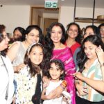 Rupali Ganguly Instagram - Met these beautiful ladies the other night..all our REAL life Anupama's who gave me so much love..so much warmth..so much happiness..it was a lovely experience meeting all you amazing women ..what you do for your homes and your family is commendable.. and sharing my journey with you'll has only made our connection an even more special one..thank you @shethepeopletv for organizing this wonderful opportunity.. THU THU THU ❤ #womenwelfare #shethepeople #jaimatadi #anupamaa #jaimahakal #rupaliganguly