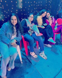 Rupali Ganguly Instagram - It’s the team work that makes dream work ❤️🙏🏻
🧿🧿🧿
Every award that I hold for Anupamaa belongs to u @rajan.shahi.543 🙏🏻🙏🏻

The precious Star Parivaar Awards Team ❤️
A huge round of applause for The people behind the camera who made us shine ❤️🙏🏻 Thank you for putting up a splendid show 👏🏻👏🏻👏🏻
Ankita , Linda , Vibhor , Todi , Anjali …. 
Kshitij, Makkar , Suri , Rahul Shetty , Kosha and all the wonderful people of team @starplus and team @fullscreenentertainment 🙏🏻🙏🏻
Blessed to be on the best #starplus ❤️🙏🏻
And @arjunbijlani you are absolutely the cutest … totally adore u 🤗😘
My cutiepie Pranupie I love u @pranalirathodofficial 😘

@vibhorratna @todi.aditi @lindab_05 @neha_makkar13 @hoodaankita @anjalisharma1828_  @neha_makkar13 
@kshitijbaldota thank u so so so much 🙏🏻

#anupamaa #rupaliganguly #starparivaarawards #starparivaarawards2023 #gratitude #blessed #instagood #jaimatadi #jaimahakal