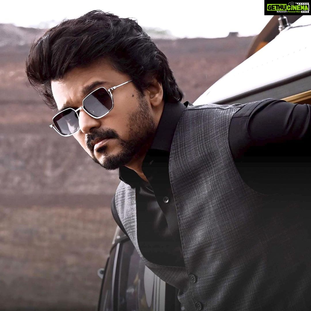 S. Thaman Instagram - Thalapathy ku etha mass-aana soundtrack venuma? Adhuvum irukku. Listen to the Varisu Original Soundtrack - out now on Spotify.