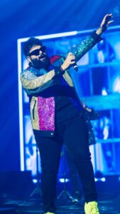 S. Thaman Instagram - Shows are inane energy ❤️‍🔥💥 thanks team at #NATA for the Lovely stage lights and sound quality. #Blockbuster Show at #Dallas 🇺🇸

With my team #thamania 🫶♥️ 
@asivamanidrums_official @naveenkumarflute @sruthiranjani @manisha.eerabathini @sandilya_pisapati @shadabrayeen @tejaswi_sings @saketh_komanduri #Aditya #Subashree @osho_venkat … 

Thanks to @swipeupproductions for this edit 💃🫶❤️✊

#thaman #thamanS #thamanliveinConcert #bro