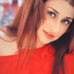 Saba Khan Instagram – Tarpaye Mujhe Teri Sab batien ❤️
.

Styling – @fashionista__aisha 
. 🎥 – @saifcreations x @versatile.saif
 x jzee.photo_films 
.
.
.
#sabakhan #instagood #monsoon #love #peace