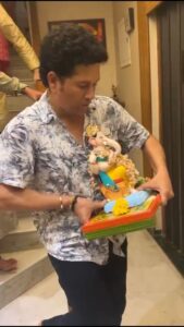 Sachin Tendulkar Instagram - Ganpati Bappa Morya! पुढच्या वर्षी लवकर या!