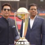 Sachin Tendulkar Instagram - “Sachin, Sachin” 🎶 Sachin Tendulkar reacts to the love from the crowd as he brought out the @cricketworldcup trophy 🏆 #CWC23