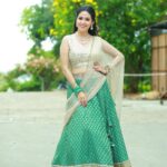 Sadha Instagram - 🌼🌼🌼 Stylist harinireddy Outfit @myriti Jewellery @kushalsfashionjewellery PC @ranjithpawan_photography #sadaa #picsoftheday