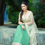 Sadha Instagram - 🌼🌼🌼 Stylist harinireddy Outfit @myriti Jewellery @kushalsfashionjewellery PC @ranjithpawan_photography #sadaa #picsoftheday