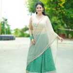 Sadha Instagram - 🌼🌼🌼 Stylist harinireddy Outfit @myriti Jewellery @kushalsfashionjewellery PC @ranjithpawan_photography #sadaa #picsoftheday
