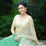 Sadha Instagram - 🌼🌼🌼 Stylist harinireddy Outfit @myriti Jewellery @kushalsfashionjewellery PC @ranjithpawan_photography #sadaa #picsoftheday