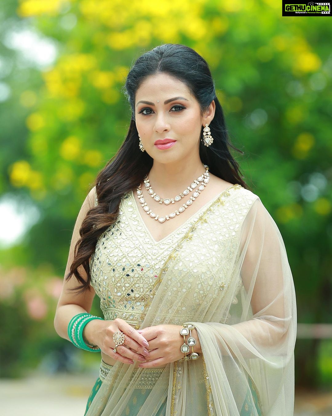 Sadha - 72.7K Likes - Most Liked Instagram Photos