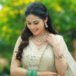 Sadha Instagram - Janmashtami wishes to you all! 🌼🌼🌼 Like Krishna, let’s be kind to all those around us, irrespective of their species! 💚 Stylist harinireddy Outfit @myriti Jewellery @kushalsfashionjewellery PC @ranjithpawan_photography #sadaa #janmashtami