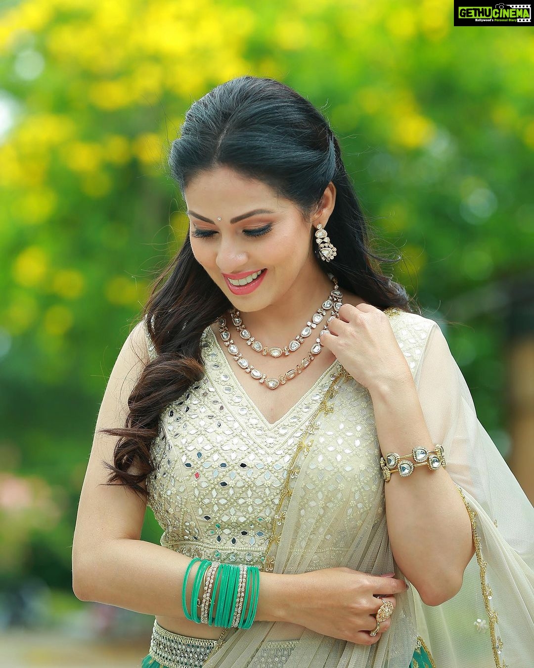 Sadha - 72.7K Likes - Most Liked Instagram Photos