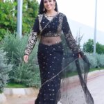 Sadha Instagram - 🖤🖤🖤 Saree by @olivesbysashi.in Accessories by @kushalsfashionjewellery Styled by @harinireddym PC @gkkarthikgubbala @trendloud #indian #saree #sadaa