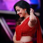 Sadha Instagram – Most loved look of the season! ❤️
From #neethoneydance .. Already missing this stage! 

Stylist @harinireddym 
Saree @samyakksarees 
Jewellery @kushalsfashionjewellery 
PC @ranjithpawan_photography 

#picsoftheday #sadaa