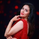 Sadha Instagram – Most loved look of the season! ❤️
From #neethoneydance .. Already missing this stage! 

Stylist @harinireddym 
Saree @samyakksarees 
Jewellery @kushalsfashionjewellery 
PC @ranjithpawan_photography 

#picsoftheday #sadaa
