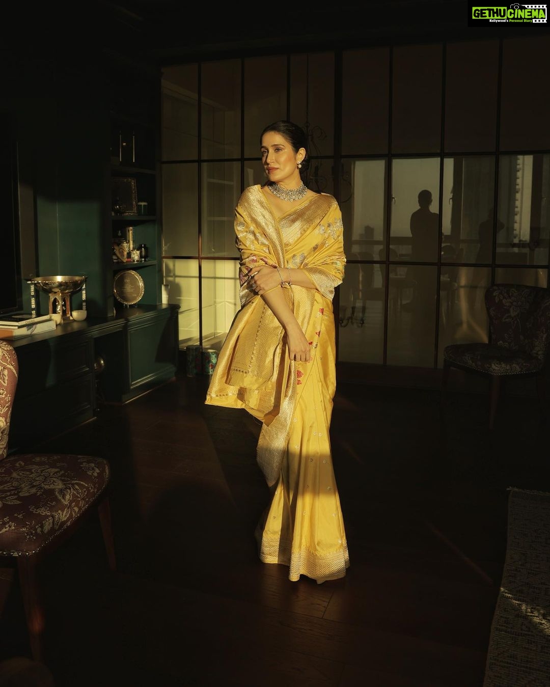 Sagarika Ghatge Instagram - Wrapping myself in a vintage Banarasi saree from my own closet for the @nmacc.india - India in Fashion. An experience that celebrated a costume exhibit spotlighting India’s rich sartorial influence on global fashion over centuries. Congratulations Nita bhabhi and @_iiishmagish on such a grand event.