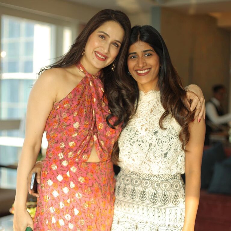 Sagarika Ghatge Instagram - ❤️ Thank you Pallavi for the beautiful birthday outfit 🤗 Wearing my fave @shopverb