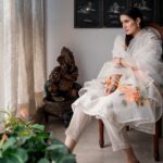 Sagarika Ghatge Instagram - | DIYA | This gorgeous set of white chanderi kurta and ankle length pants in cotton is paired with a hand painted organza silk dupatta with delicate orange floral motifs. @akuteebysagarika Shop the look on www.akutee.co.in (link in bio) Photographer: @sprinkledwords . . . . . #AkuteeBySagarika #WomenOfAkutee #AkuteeClassics #Festive #Ethnic #Traditional #ChanderiKurta #HandPainted #Elegant #IndianWear #TimelessClassics #SagarikaGhatge #KurtaSet #ChanderiSilk #OccasionWear #WhiteKurta #Style #MadeInIndia #OrganzaSilk #OrganzaDupatta #Floral