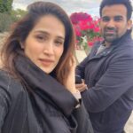 Sagarika Ghatge Instagram - To the best Man I know who I am lucky to cal mine. Happy Anniversary Zak. Love you so so much #gratefuleveryday🙏❤️❤️❤️❤️ @zaheer_khan34