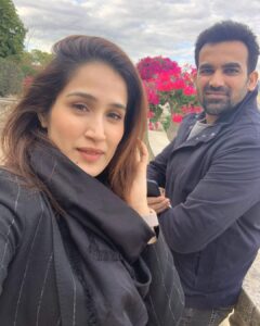 Sagarika Ghatge Instagram - To the best Man I know who I am lucky to cal mine.  Happy Anniversary Zak. Love you so so much #gratefuleveryday🙏❤️❤️❤️❤️ @zaheer_khan34
