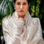 Sagarika Ghatge Instagram – | INDIRA |

Off White chanderi anarkali in full sleeves paired with a  churidar and a chanderi dupatta in palash foil motifs @akuteebysagarika 

Shop the look on www.akutee.co.in (link in bio)

Photographer: @sprinkledwords 
HMU: @vikasrajput83 @mamta_singh06 

.
.
.
.
.

#AkuteeBySagarika #WomenOfAkutee #AkuteeClassics #Festive #Ethnic #Traditional #ChanderiKurta #FoilPrint #Elegant #IndianWear #TimelessClassics #SagarikaGhatge #KurtaSet  #ChanderiSilk #OccasionWear #Anarkali #Style #MadeInIndia #ChanderiSuits #ChanderiAnarkali
