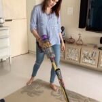 Sagarika Ghatge Instagram – Found a very fancy new gadget to play with . The #dysonv11 vacuum cleaner.  Senses adapts and deep cleans. #dysonindia #dysonhome