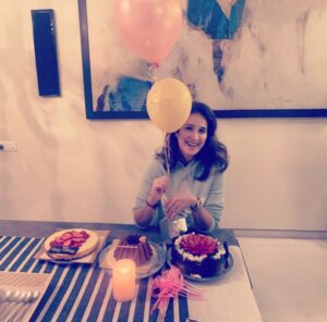 Sagarika Ghatge Instagram - Blessed 🙏 - thank you to each and every one of you for so much love and the lovely wishes . Grateful and blessed 🤗❤️🙏 📸 @ritikasp #12amcakecutting🎂