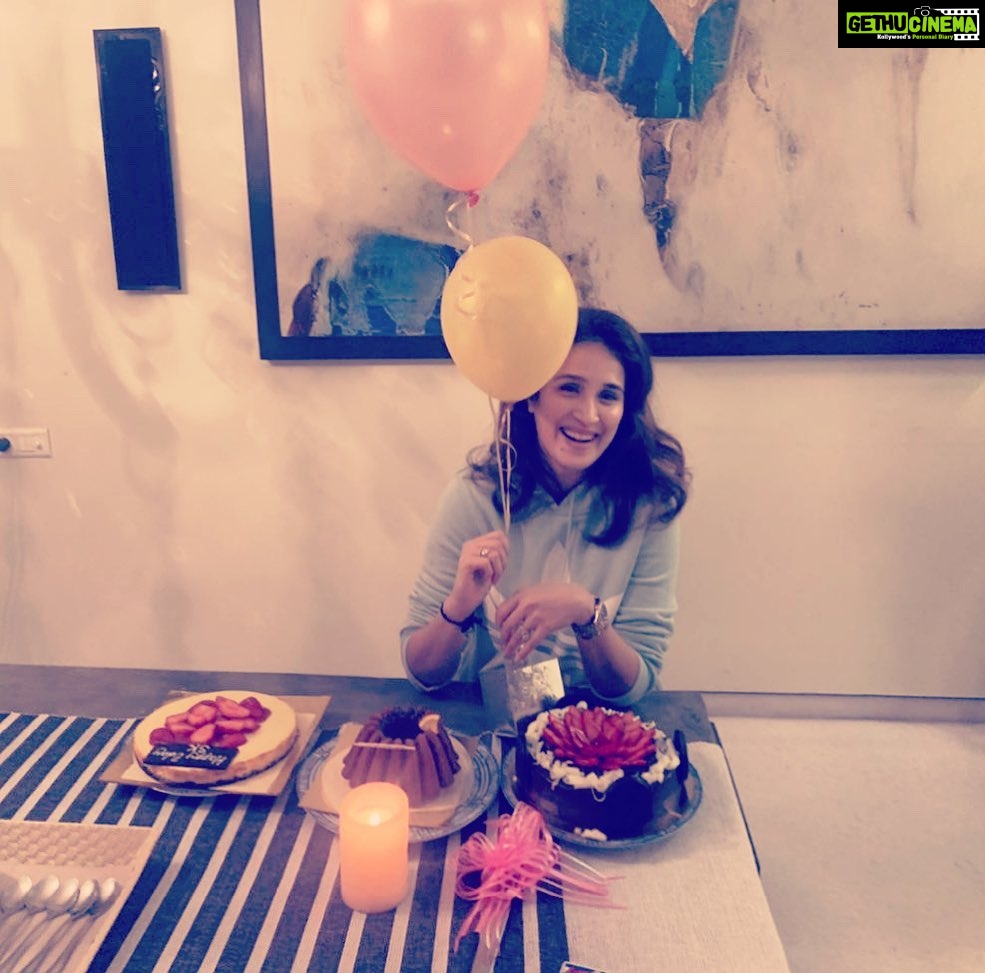 Sagarika Ghatge Instagram - Blessed 🙏 - thank you to each and every one of you for so much love and the lovely wishes . Grateful and blessed 🤗❤️🙏 📸 @ritikasp #12amcakecutting🎂