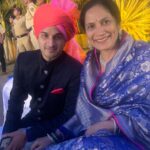 Sagarika Ghatge Instagram – Happy birthday Aai !!! Love you 😘 @urmila_ghatge