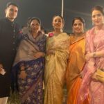 Sagarika Ghatge Instagram – Happy birthday Aai !!! Love you 😘 @urmila_ghatge