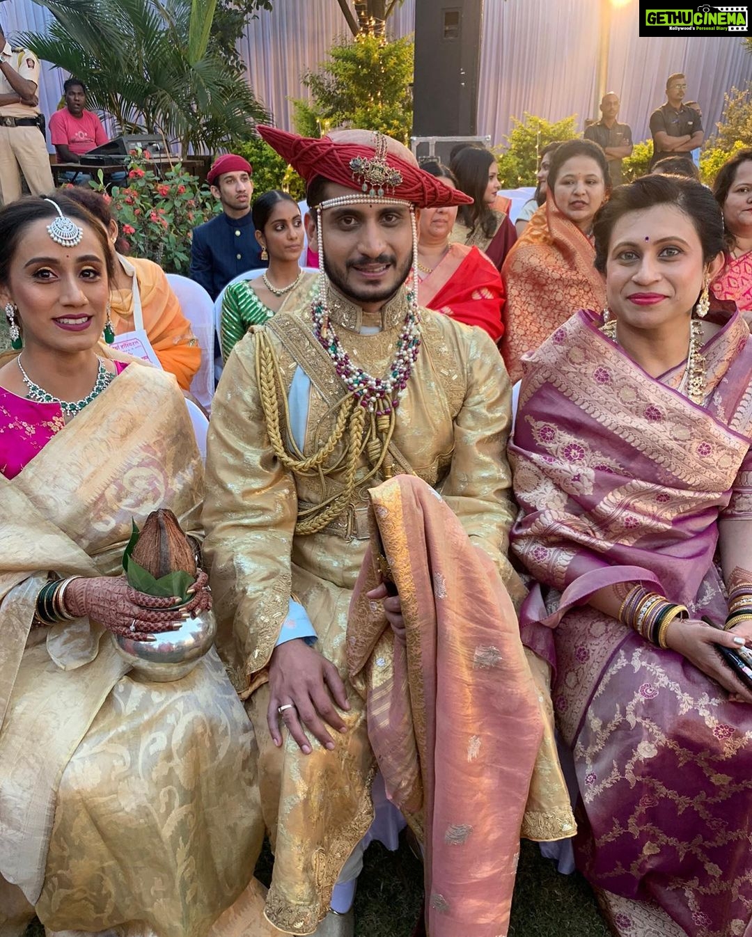 Sagarika Ghatge Instagram - Wedding day !!! Welcome to the family Shreya 🤗 Kolhapur
