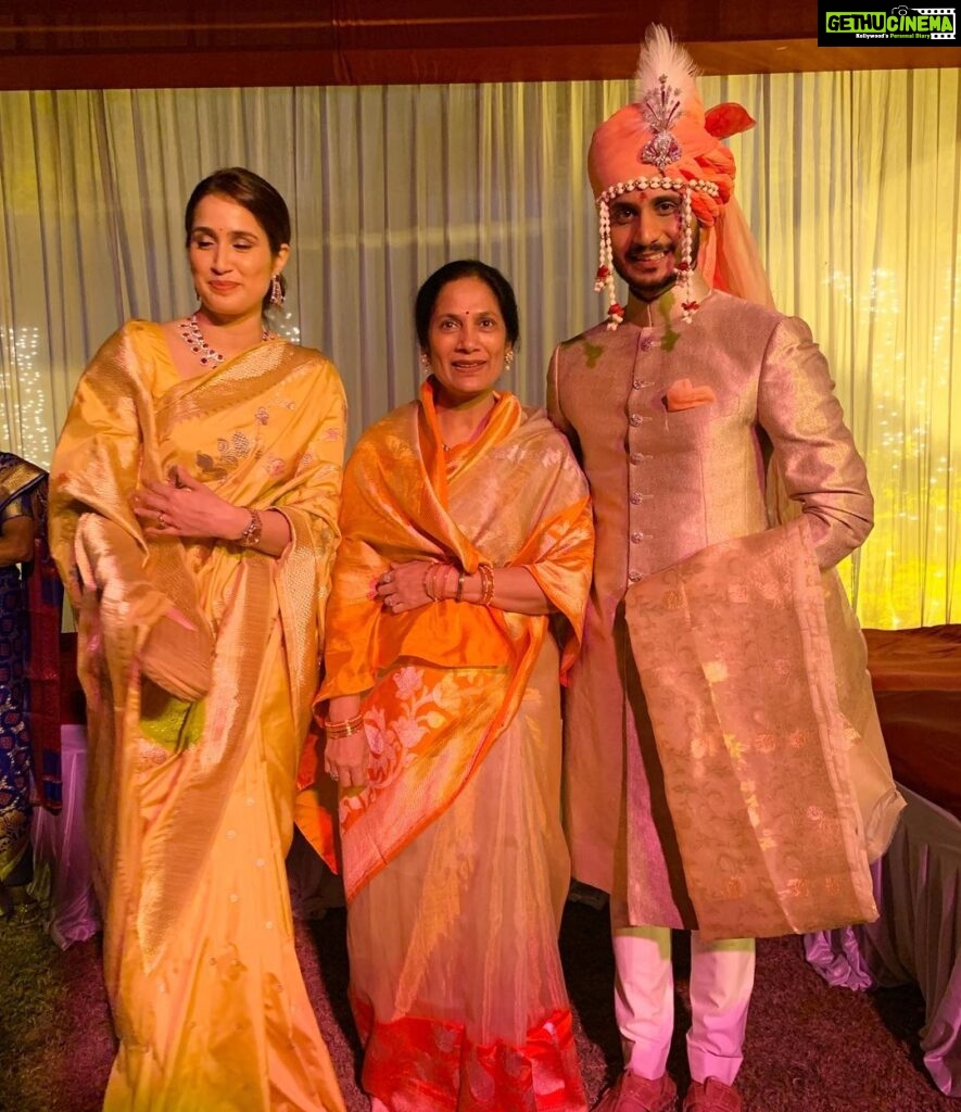 Sagarika Ghatge Instagram - Virendra’s wedding begins !! Kolhapur