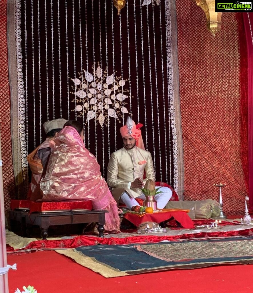 Sagarika Ghatge Instagram - Virendra’s wedding begins !! Kolhapur