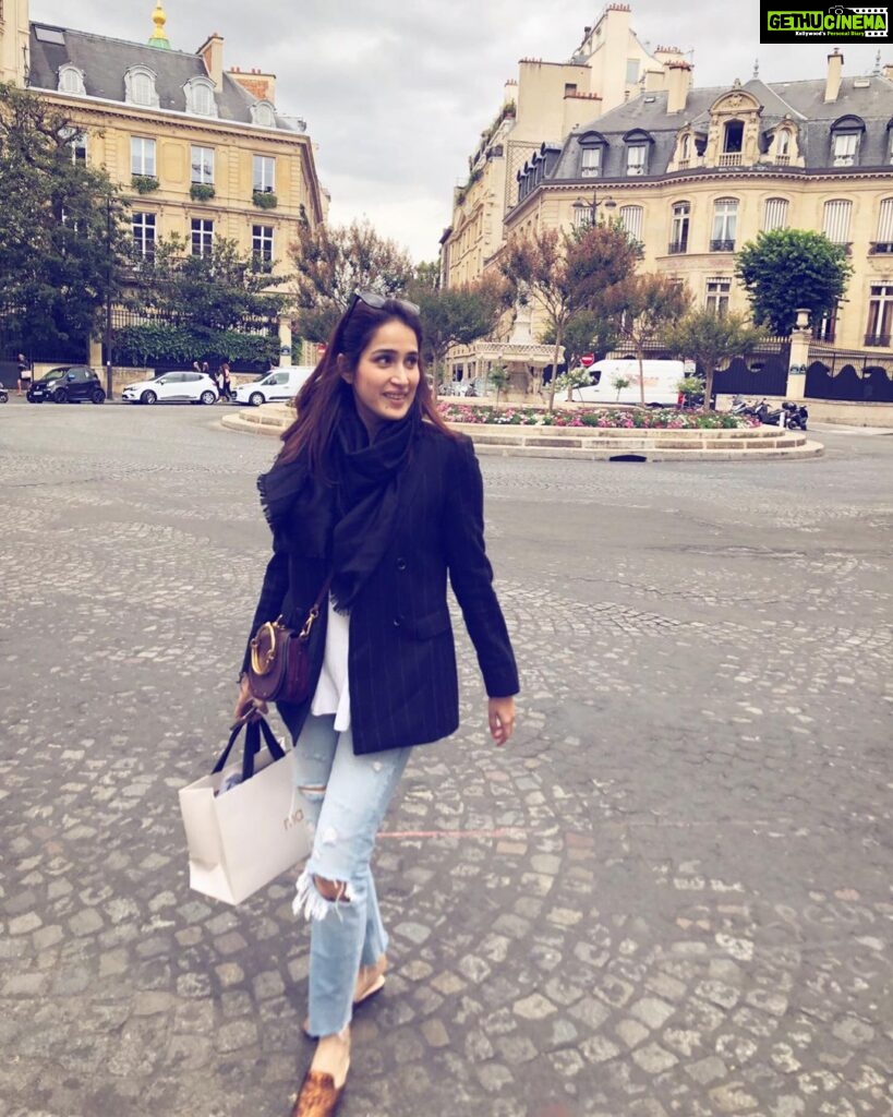 Sagarika Ghatge Instagram - Paris you have my ❤️