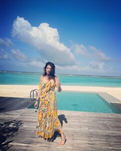 Sagarika Ghatge Instagram - Salty hair, don’t care 🏝️ 🌊🤍

@Conrad_Maldives 
 #conradmaldives #stayinspired #themuraka
@eastern.travels

👗 @shopverb