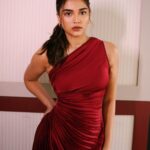 Saiee Manjrekar Instagram - 🌶️🌶️🌶️ Outfit @kostume_county @gateway.pr Jewels @misho_designs Stylist @shreejarajgopal Makeup @niyati_kothari Hair @shilpa_bhapkar 📸 @shootwithshakir