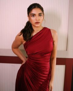 Saiee Manjrekar Instagram - 🌶️🌶️🌶️ 

Outfit @kostume_county  @gateway.pr
Jewels @misho_designs 
Stylist @shreejarajgopal
Makeup @niyati_kothari 
Hair @shilpa_bhapkar 
📸 @shootwithshakir