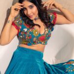 Sakshi Agarwal Instagram - Embracing tradition with a modern twist in my stunning blue lehenga. 💙🌟 #ModernEthnic . #fashionista #twitlgoals #bluelhenga #bluemagic #sakshiagarwal . Outfit : @savinidii_official Pic : @ngrnandha Location : @ramadaplazachennai Hmua: @makeupbyvaishalikrishnan / @avmakeuplab Chennai, India