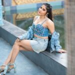 Sakshi Agarwal Instagram - Smooth, just like silk ✨✨ . #sakshiagarwal #denimjacket #denimstyle #braidstyles #shaggy #bombastic #loveforfashion #lovefordenim❤️ #instamood #kollywood . @murugeshmakeup_hair @sathyaphotography3 @soigne_official_ @ecrgroupofhotelandresorts @jonnyjd5 @krush_makeup_artistry Chennai, India